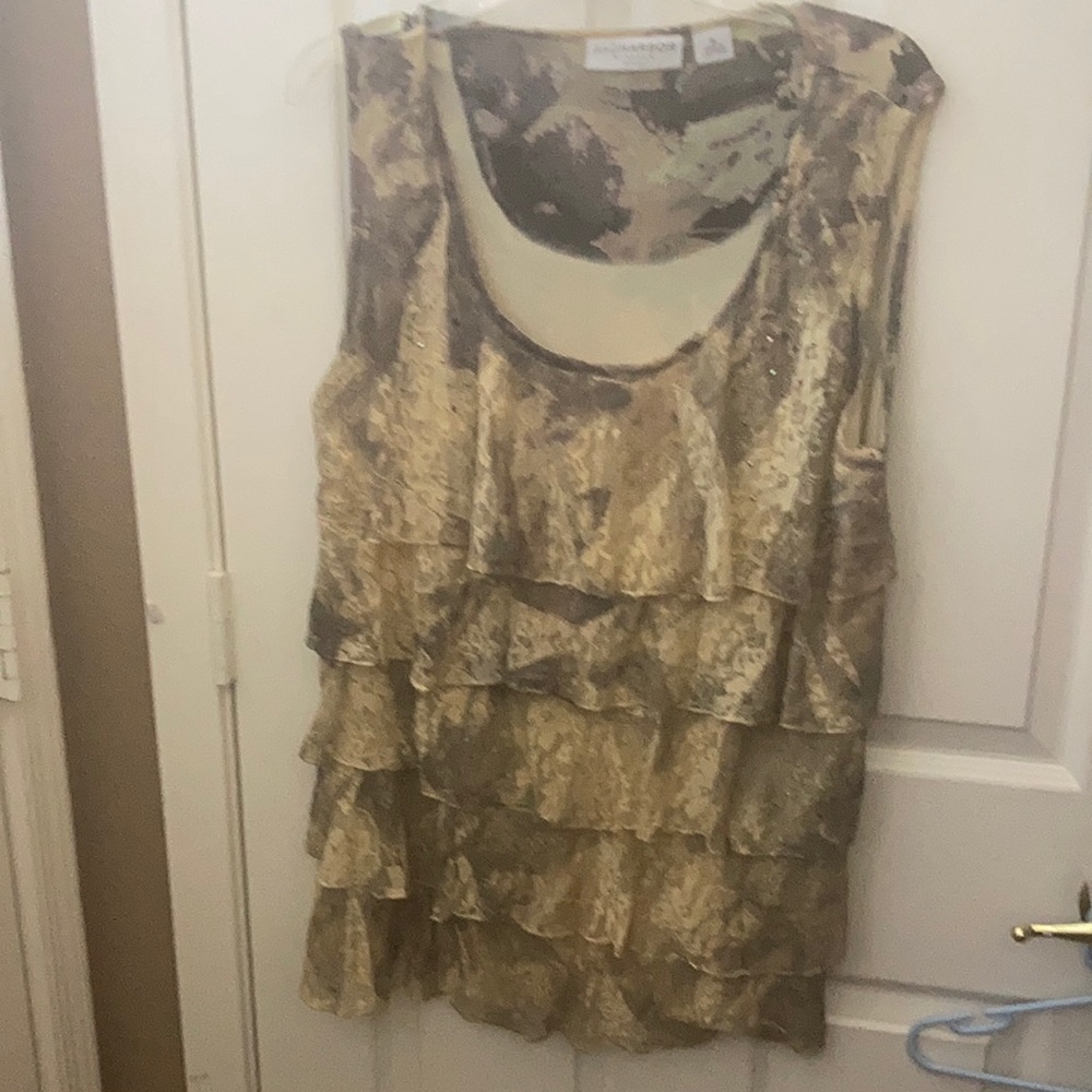 FINAL MARKDOWN Ladies’ Lacy Sag Harbor Tank Top (1X)